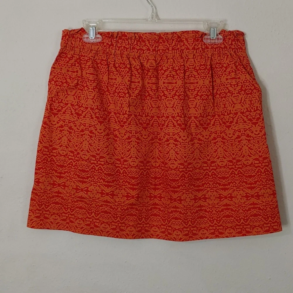 Joe Fresh Women's Size Medium Midi Skirt with 2 Side Pockets